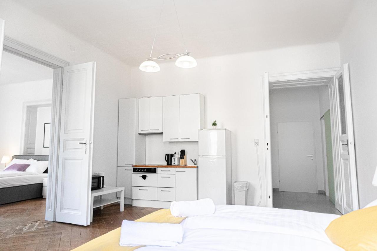 4 Great Apartment Akh - Ideal For Groups Of 19 Вена Экстерьер фото